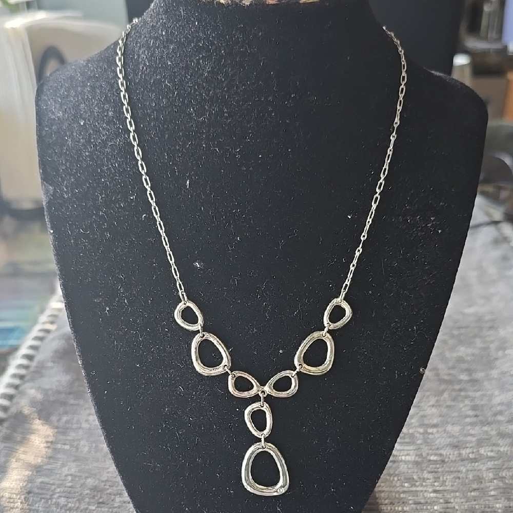 SAQ~SilverTone Vintage Necklace